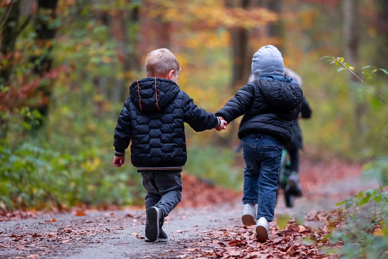 kids hiking in the woods